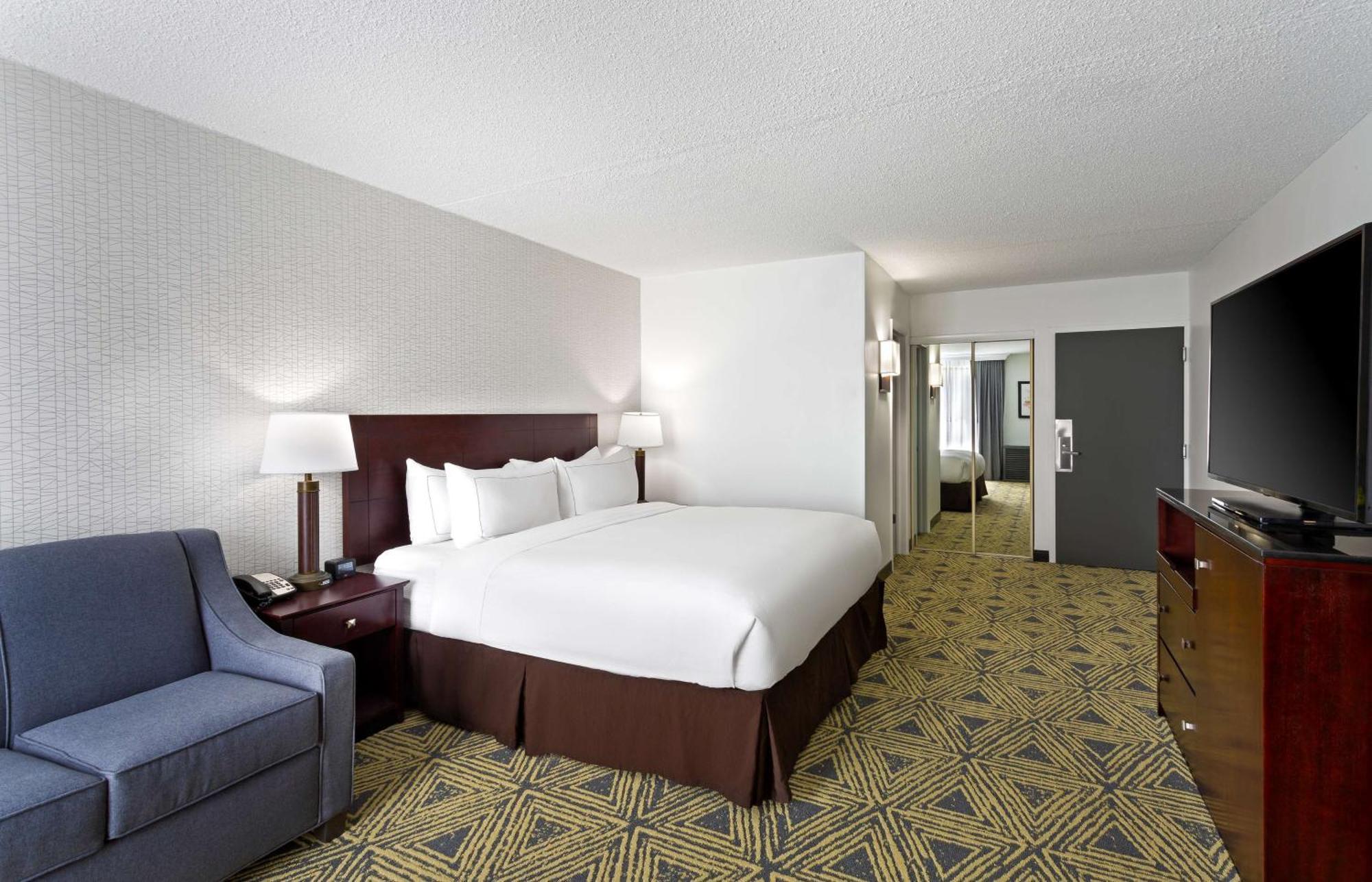 מלון וושינגטון Doubletree By Hilton Pittsburgh - Meadow Lands מראה חיצוני תמונה